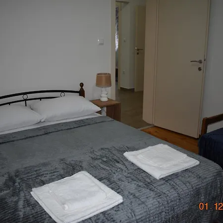 Anatoli's House شقة كاستوريا