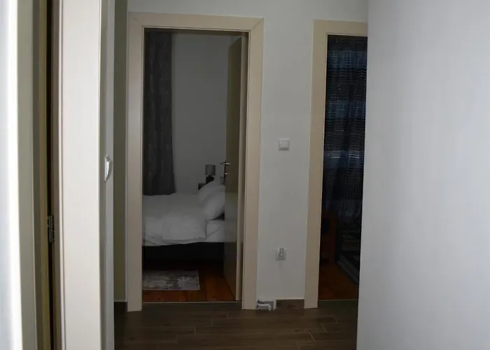 Anatoli's House Apartman Kasztoriá